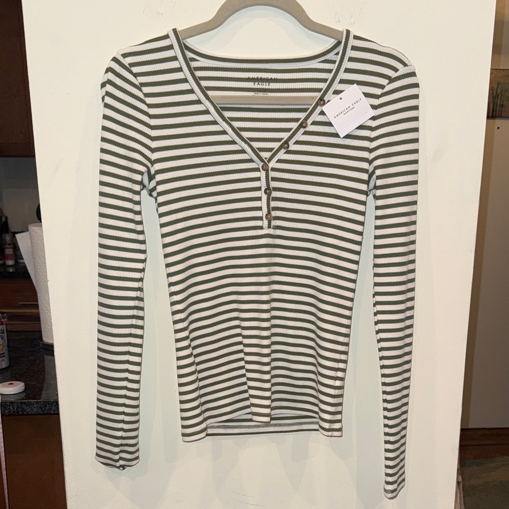 American Eagle Outfitters Green and White Striped Long Sleeve Henley Top SM NWT